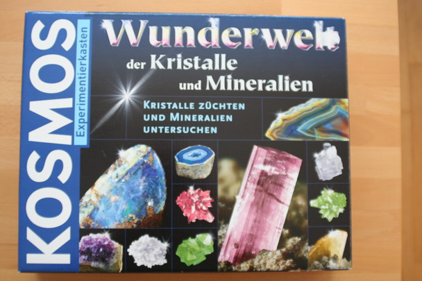 Kosmos Kristalle und Mineralien, Schachtel.jpg